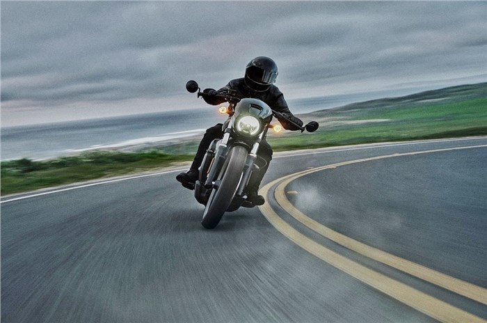 Harley-Davidson Nightster front